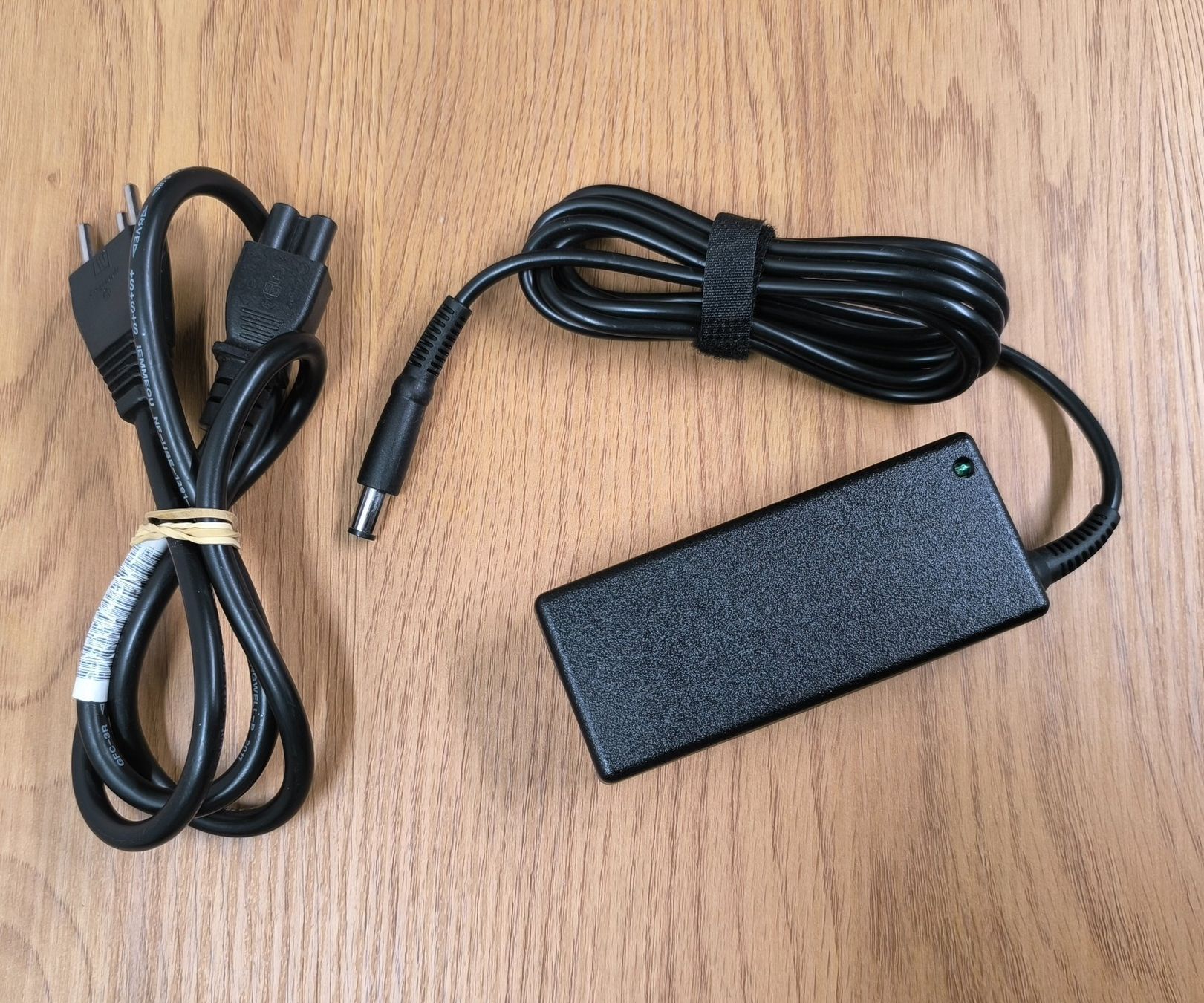 Dell Caricabatterie: Original DELL 65W AC-Netzteil – Usato da Wald ZH venduto da 89kingle 1