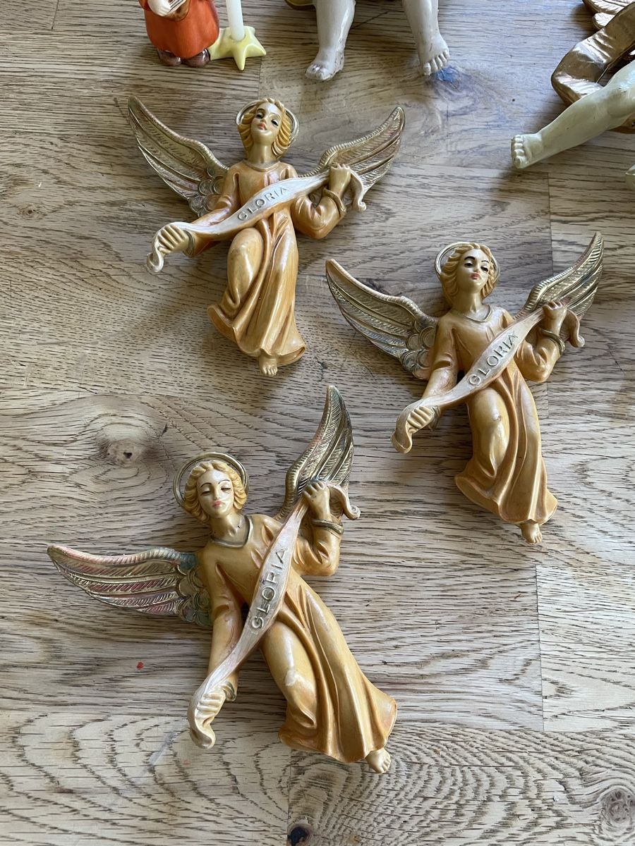 Statuette: 9 Engelfiguren 1 davon Goebel – Usato da Flawil venduto da Naphtali 1
