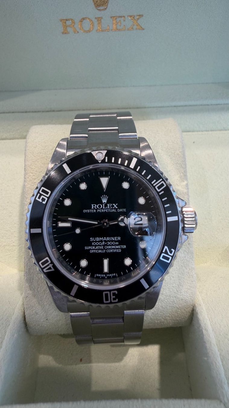 Rolex Montres: Rolex Submariner 16610 Full set 2008 – D'occasion à Randogne par 2G1909 1