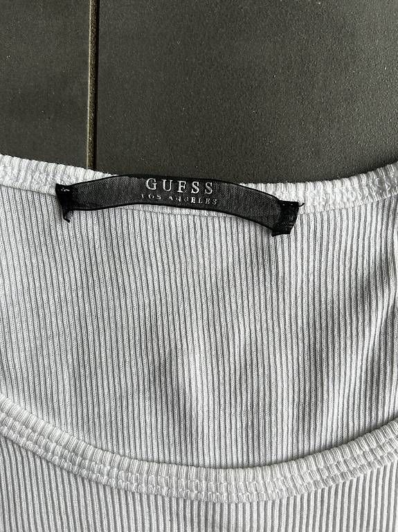 Top: Débardeur GUESS S blanc  – Usato da Prêles venduto da SwissCloset87 3