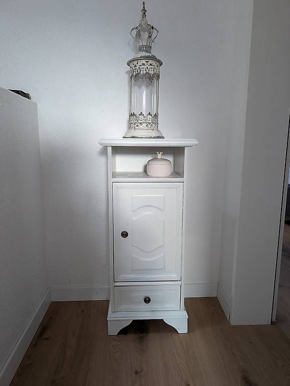 Commodes: Beistellmöbeli – D'occasion à Oberkirch LU par ladina022