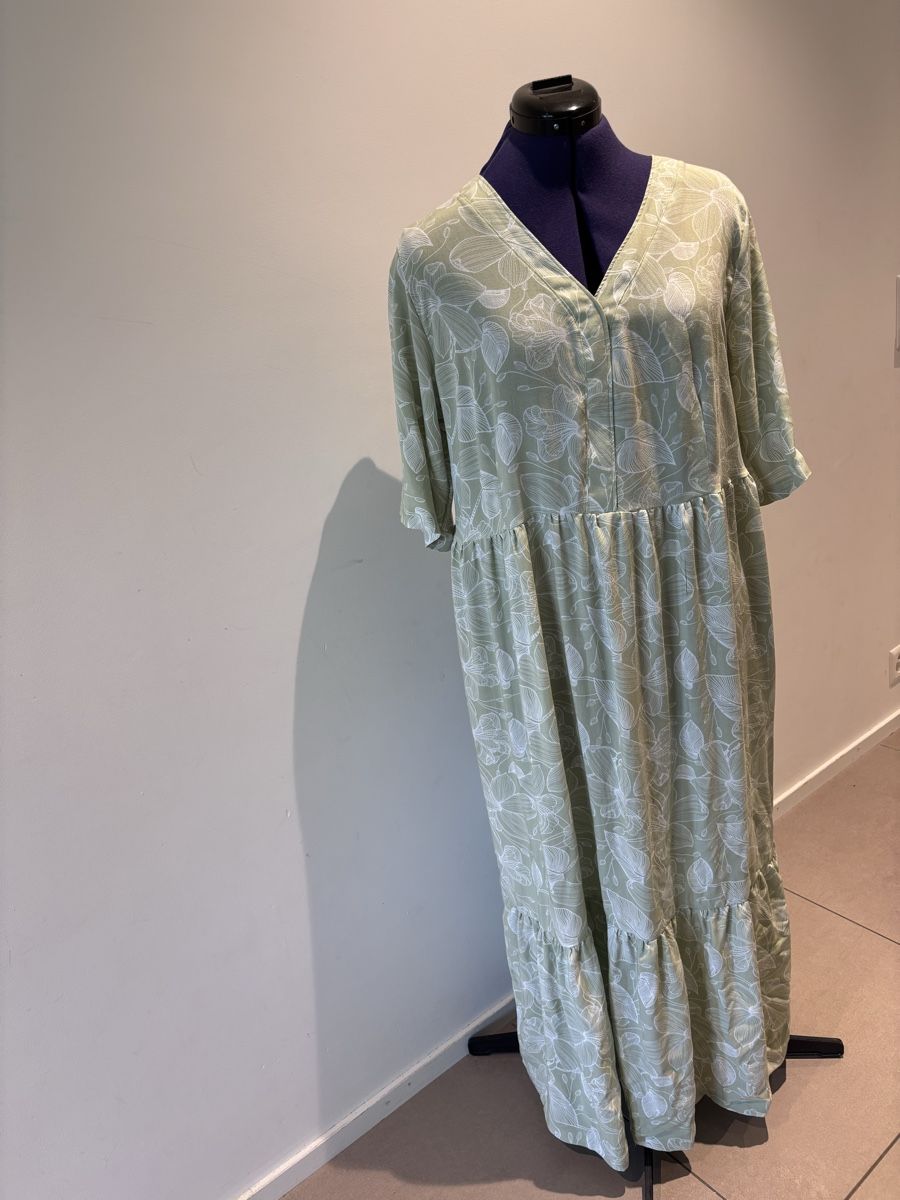 Vestiti: Langes Sommerkleid im Boho Stil Gr.44 – Nuovo (secondo la descrizione) da Menzingen venduto da gispat