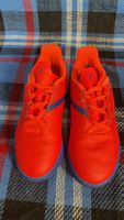 On Schuhe Grösse 31 in Orange - Ideal für den Sport!