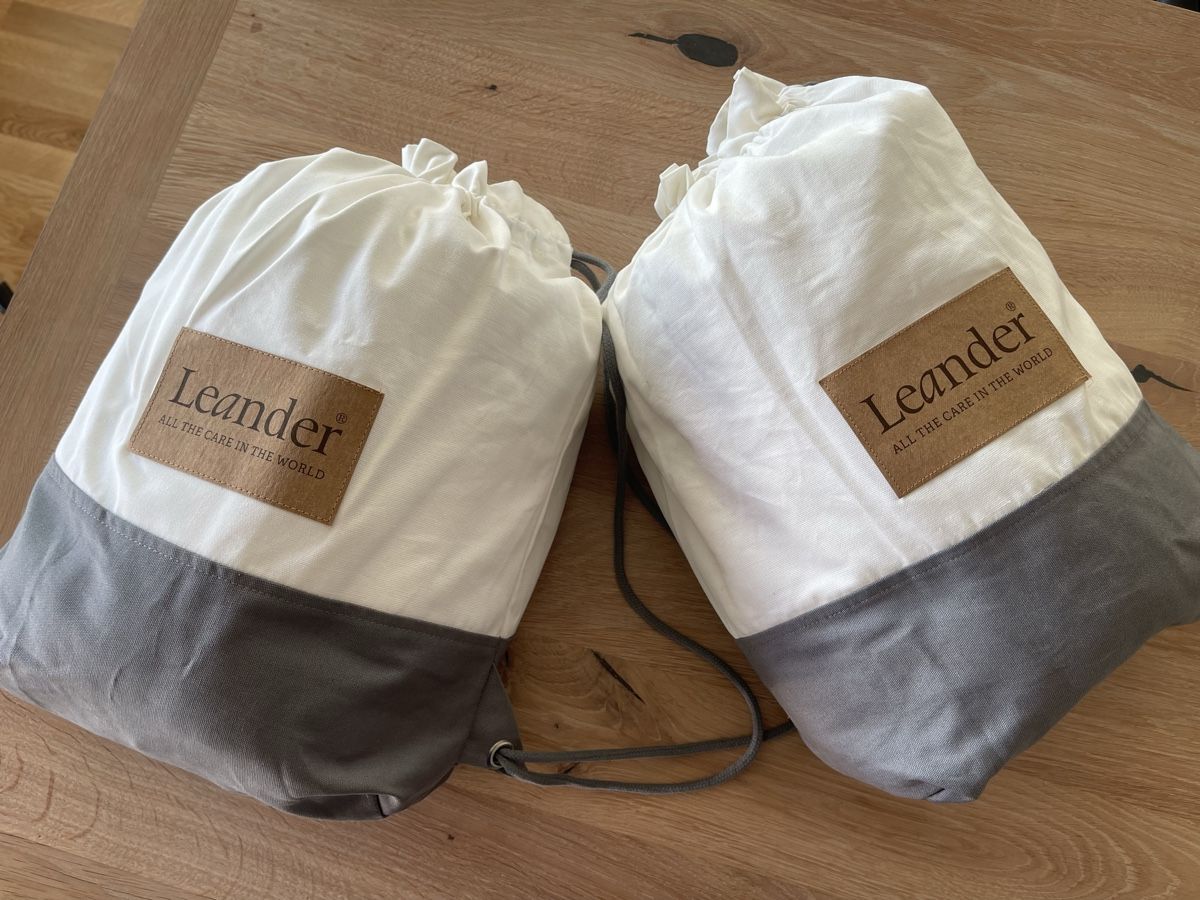 Leander Culle: 2 x Leander Nestchen Bio-Baumwolle Snow – Usato da Küssnacht am Rigi venduto da TheMarket55 1