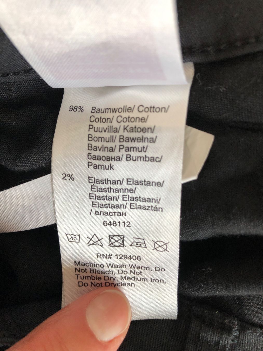Pantaloni: Schwarze Bermuda-Shorts, Gr. 48, – Usato da Arlesheim venduto da leyRum4.5 5