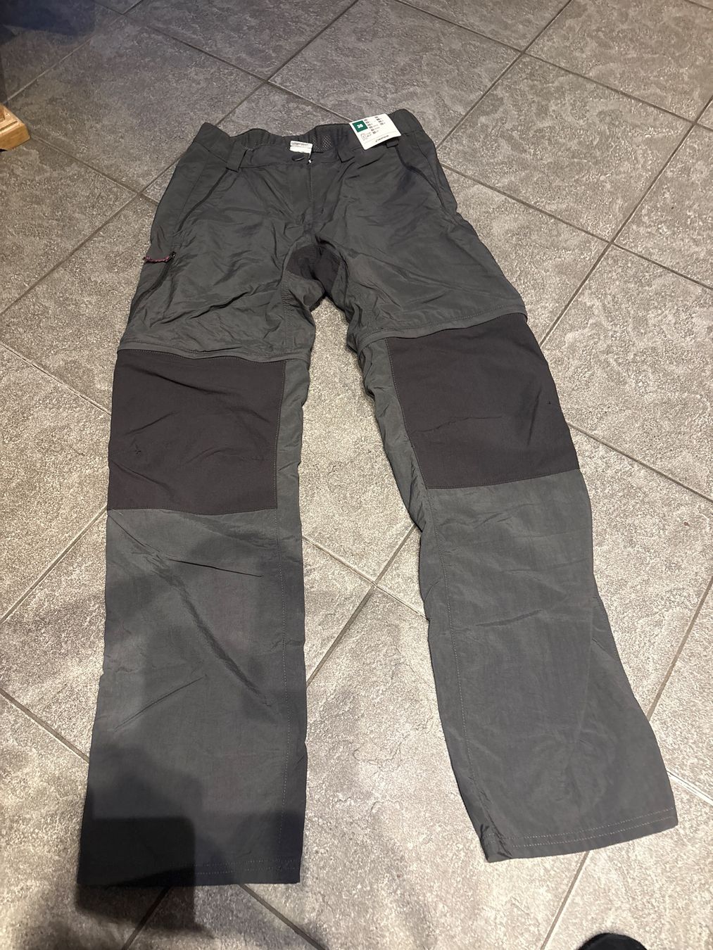 Pantaloni: NEUE WANDERHOSE GR. 38 – Nuovo e nell'imballaggio originale da Andwil SG venduto da schmei