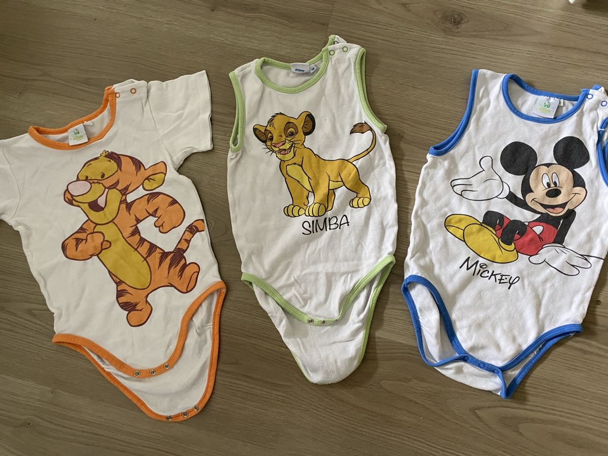 Disney Biancheria intima: Lot de 3 bodies Disney. Taille 98. – Usato da Versoix venduto da av_q1290