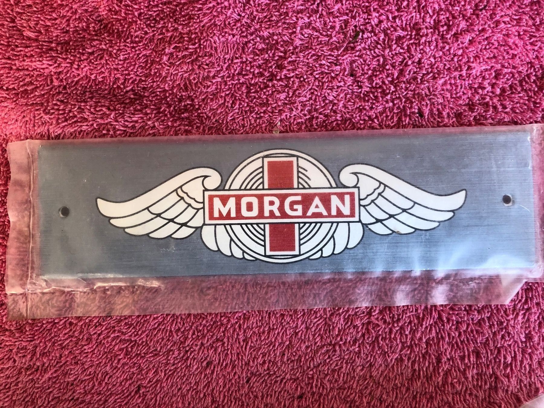 Insegne: Morgan gb plus4 plus8 3-wheeler roadster – Nuovo e nell'imballaggio originale da Reinach AG venduto da rares75