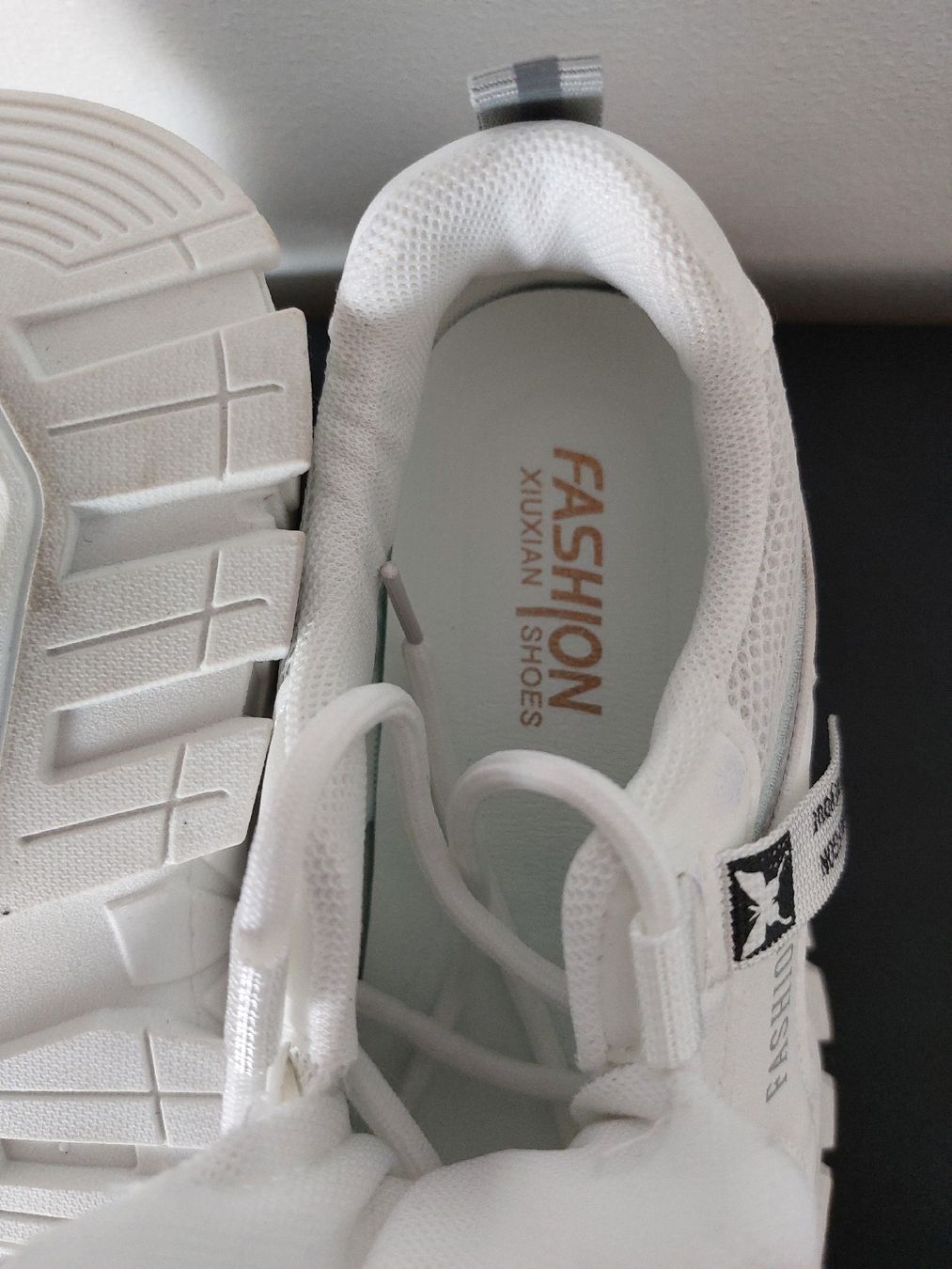Scarpe da uomo: Neue Trend Sneaker Gr.37 (38) – Nuovo (secondo la descrizione) da Balsthal venduto da Trendline55 6