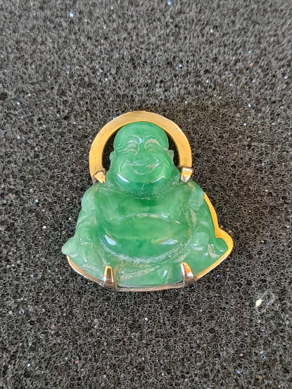 Ciondoli: Jade-Buddha mit Goldhalterung – Usato da Aeschi b.Spiez venduto da 52_wochen 1