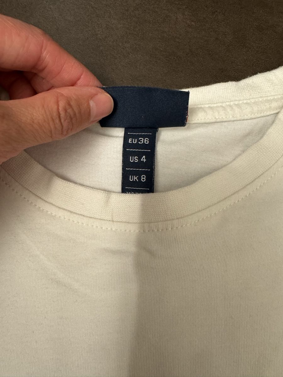 Ellesse T-shirt: Ellesse Crop T-Shirt  – Usato da Beringen venduto da ste_bh8w 1