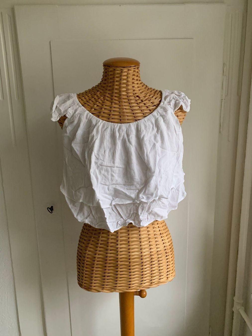 Top: GARAGE - cropped Top weiss XS – Usato da Zürich venduto da Diazaio