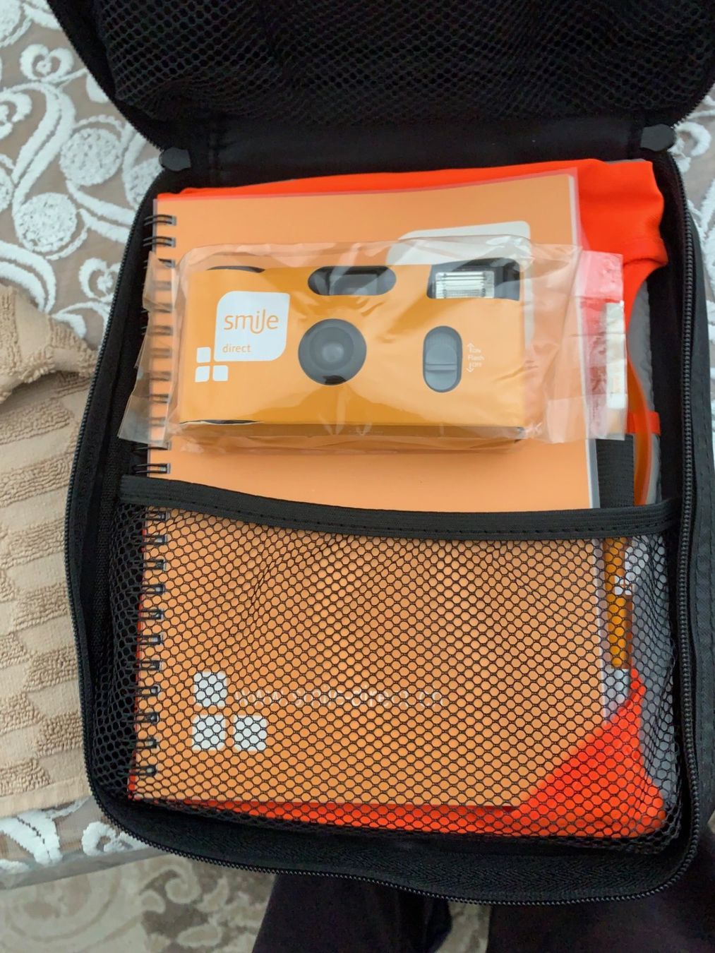 Kamera: Leuchtweste Set & Kamera von Smile – Neu und originalverpackt aus Emmen von newcar4you