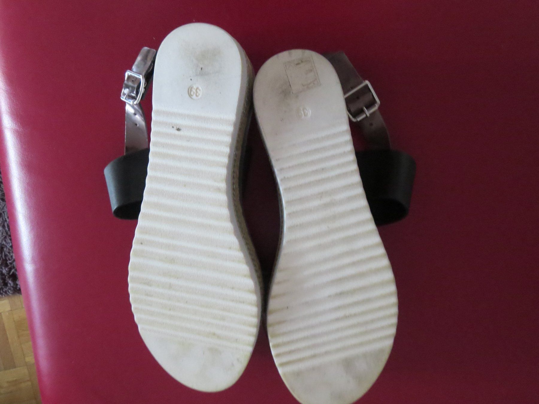 Scarpe da donna: Damen Sommer Sandalen /Gr. 39 – Usato da Wallisellen venduto da Arvenstube 4