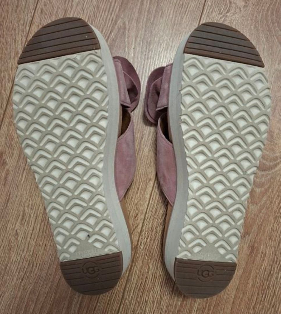 Ugg Scarpe da donna: UGG Rosé Gr. 40  – Usato da Uster venduto da kgw78 2
