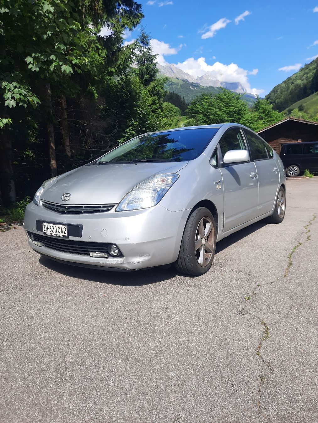 Toyota Automobili: Toyota Prius HSD ab MFK – Usato da Spiringen venduto da Ozzyli