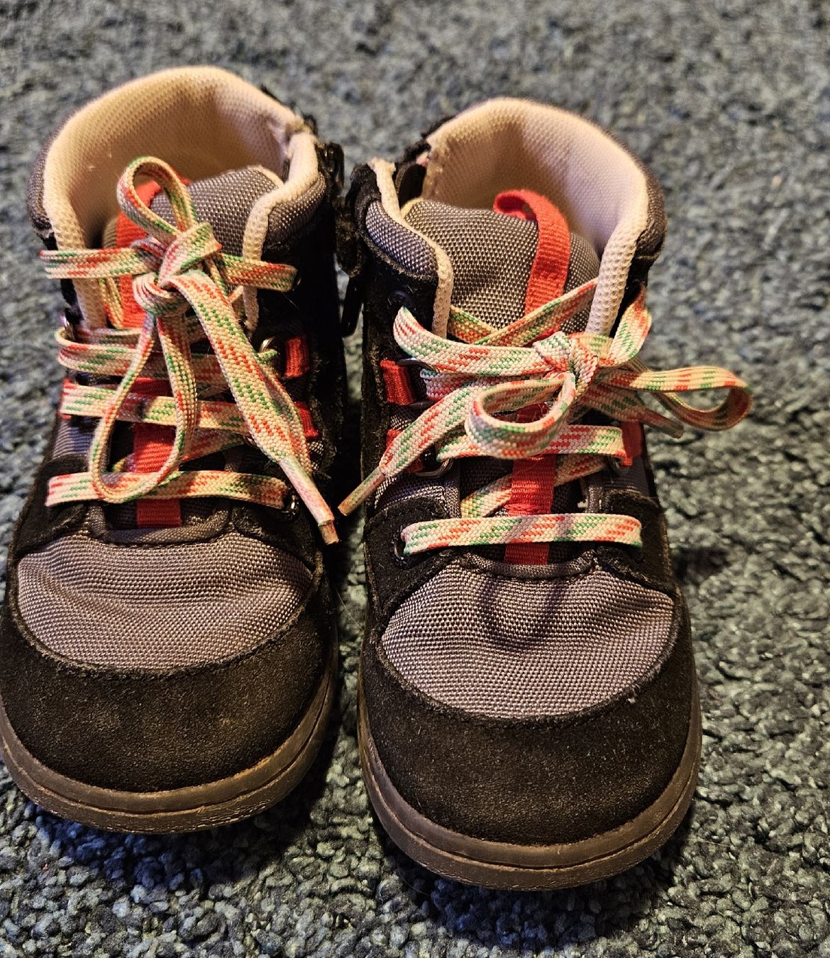 Scarpe per ragazzi: Suede Kickers Kids Shoes EU23 – Usato da Dübendorf venduto da Danas_Corner 1