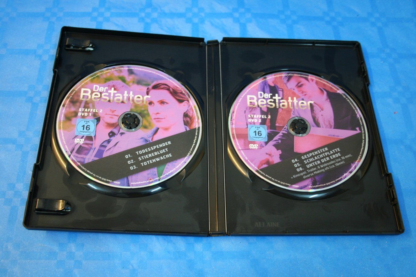 Tutti i DVDs: Der Bestatter, 2. Staffel – Usato da Wettingen venduto da zibi137 2