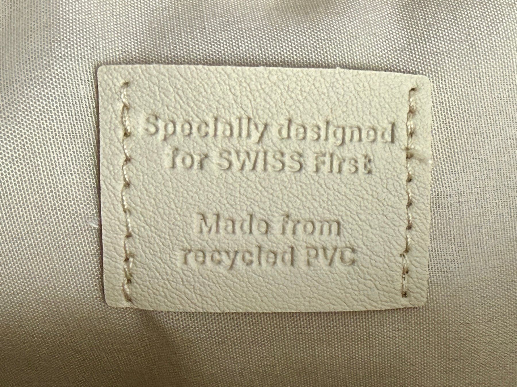 Custodie per cosmetici: Swiss x Zimmerli First Class Amenity Kit, beige – Nuovo e nell'imballaggio originale da Steinhausen venduto da ohauser 3
