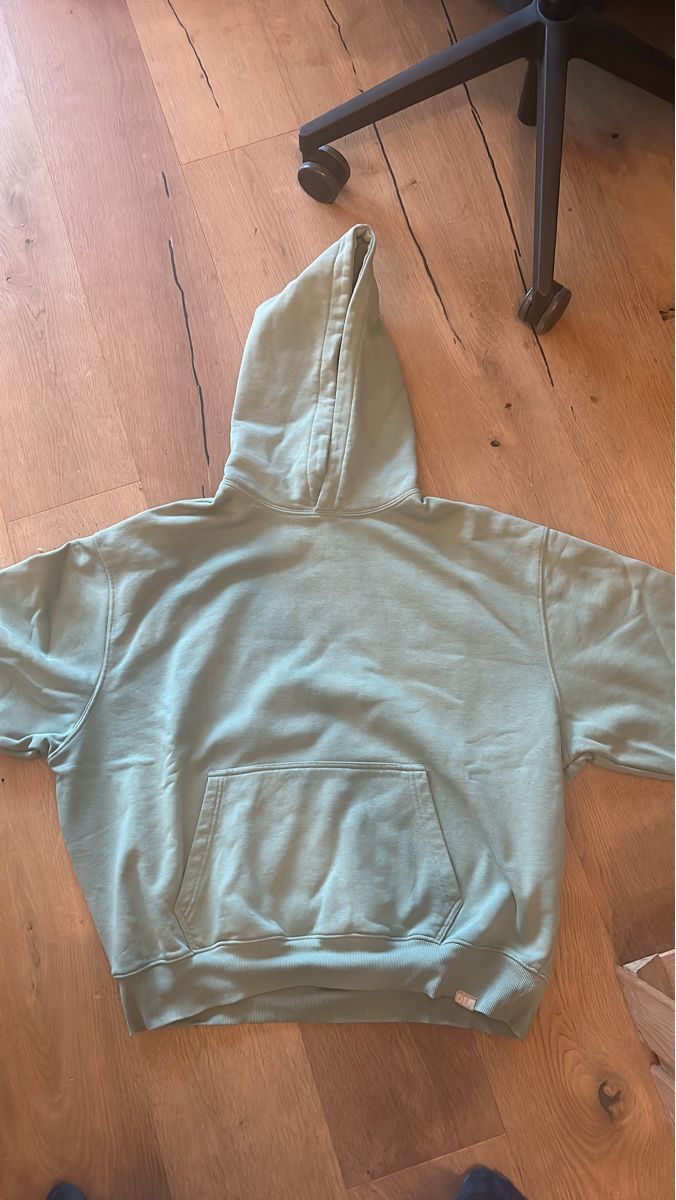 Maglioni & Felpe: Grüner Hoodie Grösse M – Nuovo (secondo la descrizione) da Kriens venduto da lor_2x76