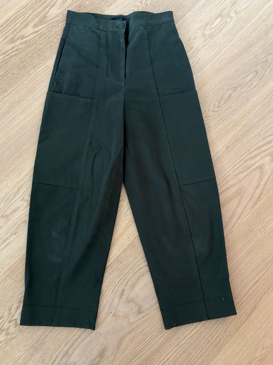 Cos Hosen: Cos cotton utility trousers  – Gebraucht aus St. Gallen von ott_f827