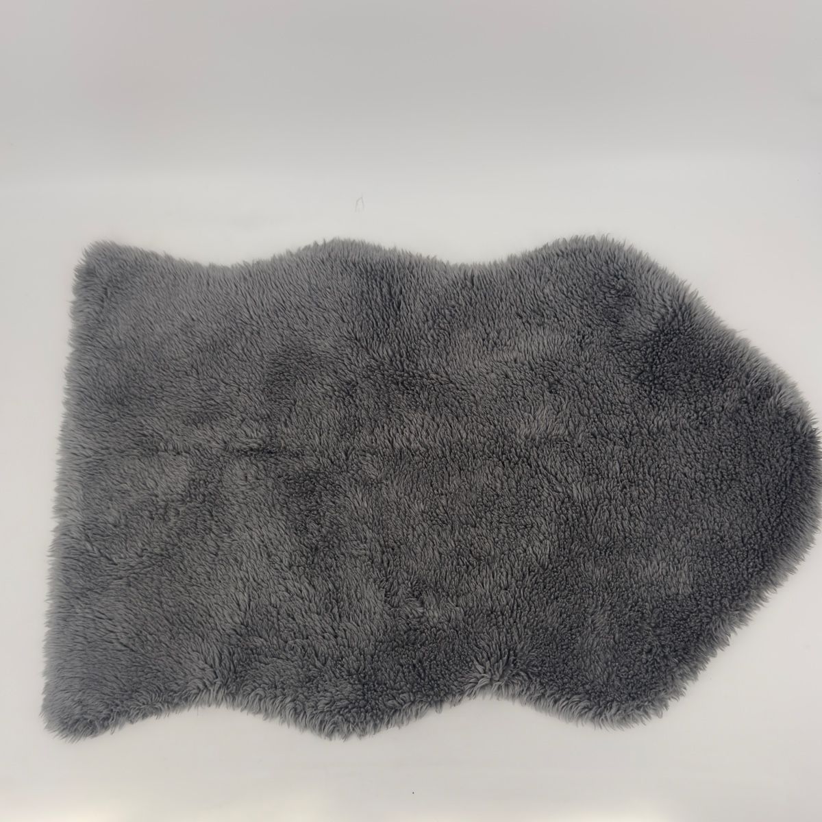 Tutte le decorazioni: # DEKO - 2 Stk. Kunstfelle # – Usato da Bolligen venduto da secondhand-with-love 2