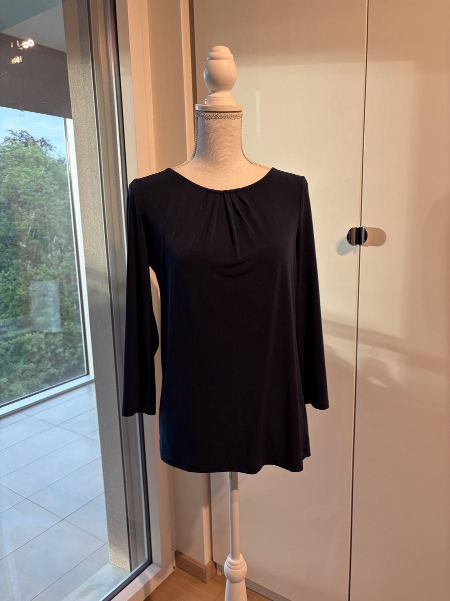 Esprit Top: Esprit Top, L, Navy Blue, Long Sleeve - Great Condition – Usato da Nyon venduto da Deb_D39