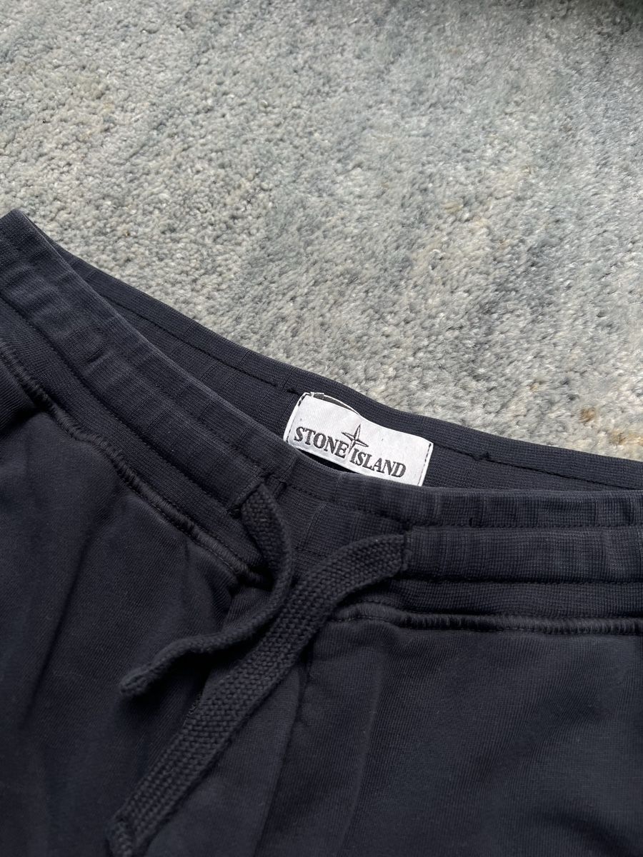 Stone Island Pantaloni: Stone Island Shorts – Usato da St. Margarethen TG venduto da compass.island 2