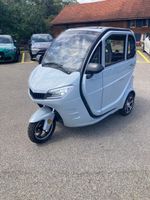 Kleinmotorrad 2-Plätzer Dreirad Pixie Mawayra grau 45 km/h