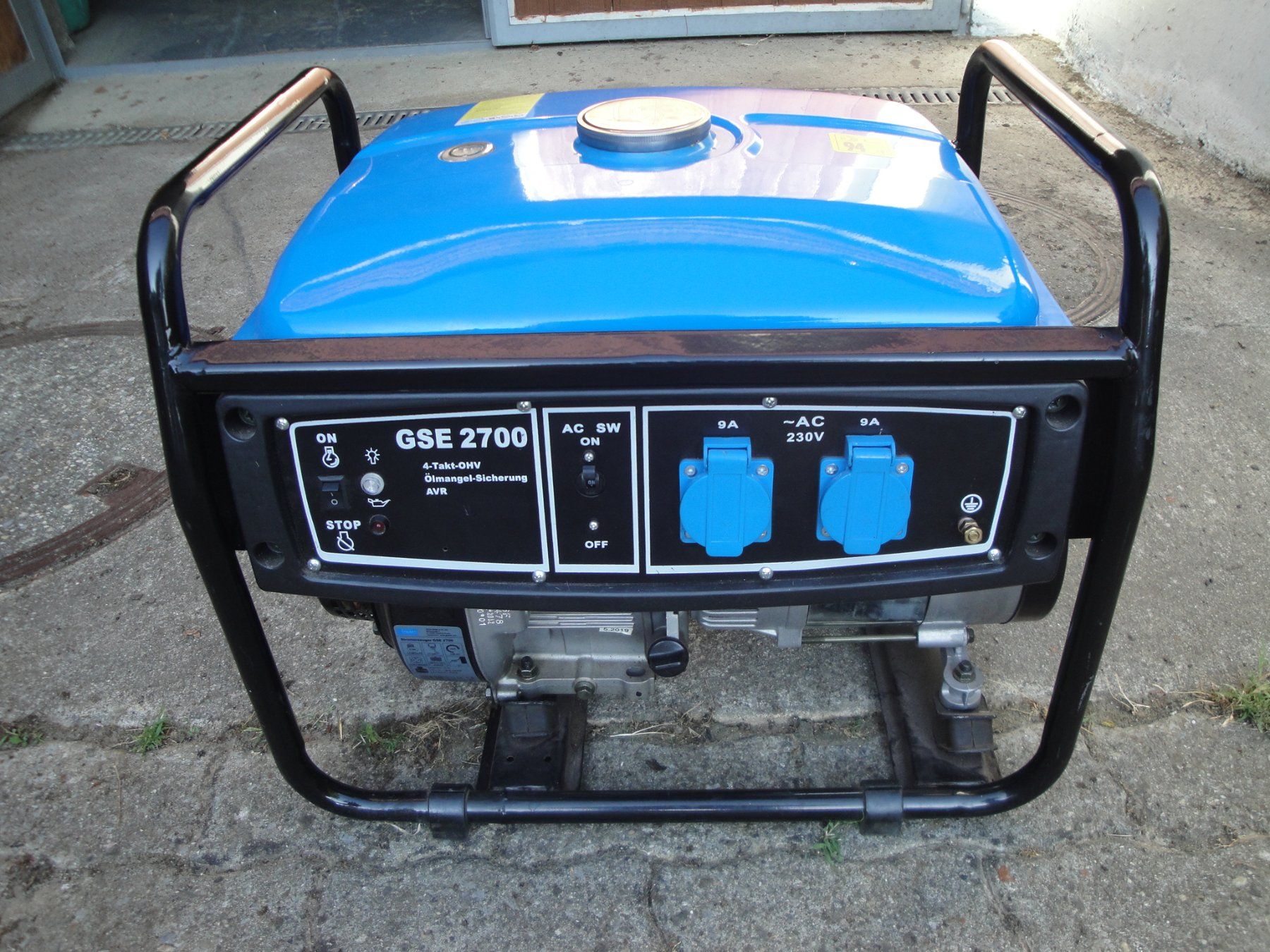 Stromgeneratoren: Stromagregat – Gebraucht aus Ersigen von zenoah