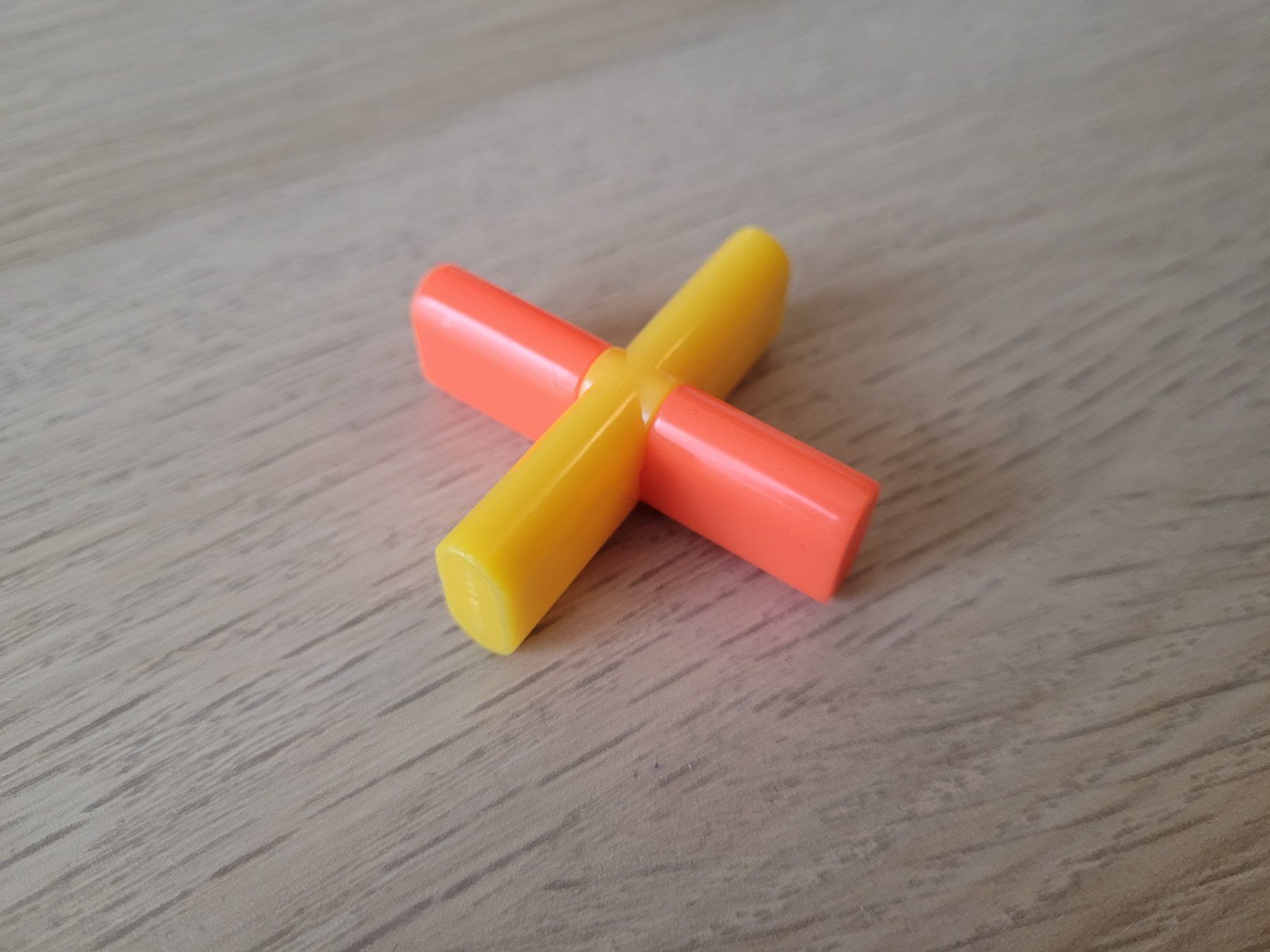 Spiele: 52 Zaubertricks("50 tolle Zaubertricks" + zwei weitere) – Gebraucht aus Spiez von Aprikose25 9