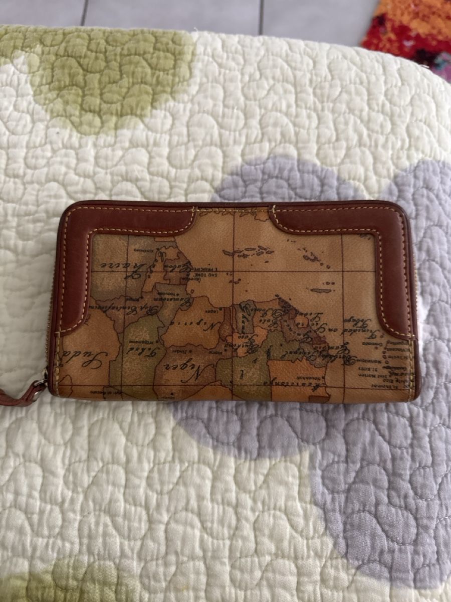 Portamonete: Prima Classe Alviero Martini wallet – Usato da S. Pietro venduto da Fenice76 1