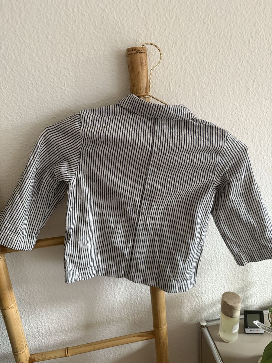Chemises, T-shirts & Polos: Hemd Arket Gr. 110/116 – D'occasion à Meilen par NHirs96 2