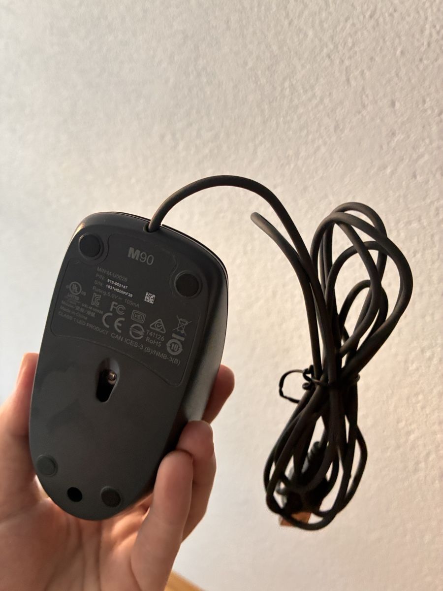 Logitech Maus: Logitech M90 Wired Mouse - Great Condition for Winter Work! – Gebraucht aus Untersiggenthal von mic_ksv9 2
