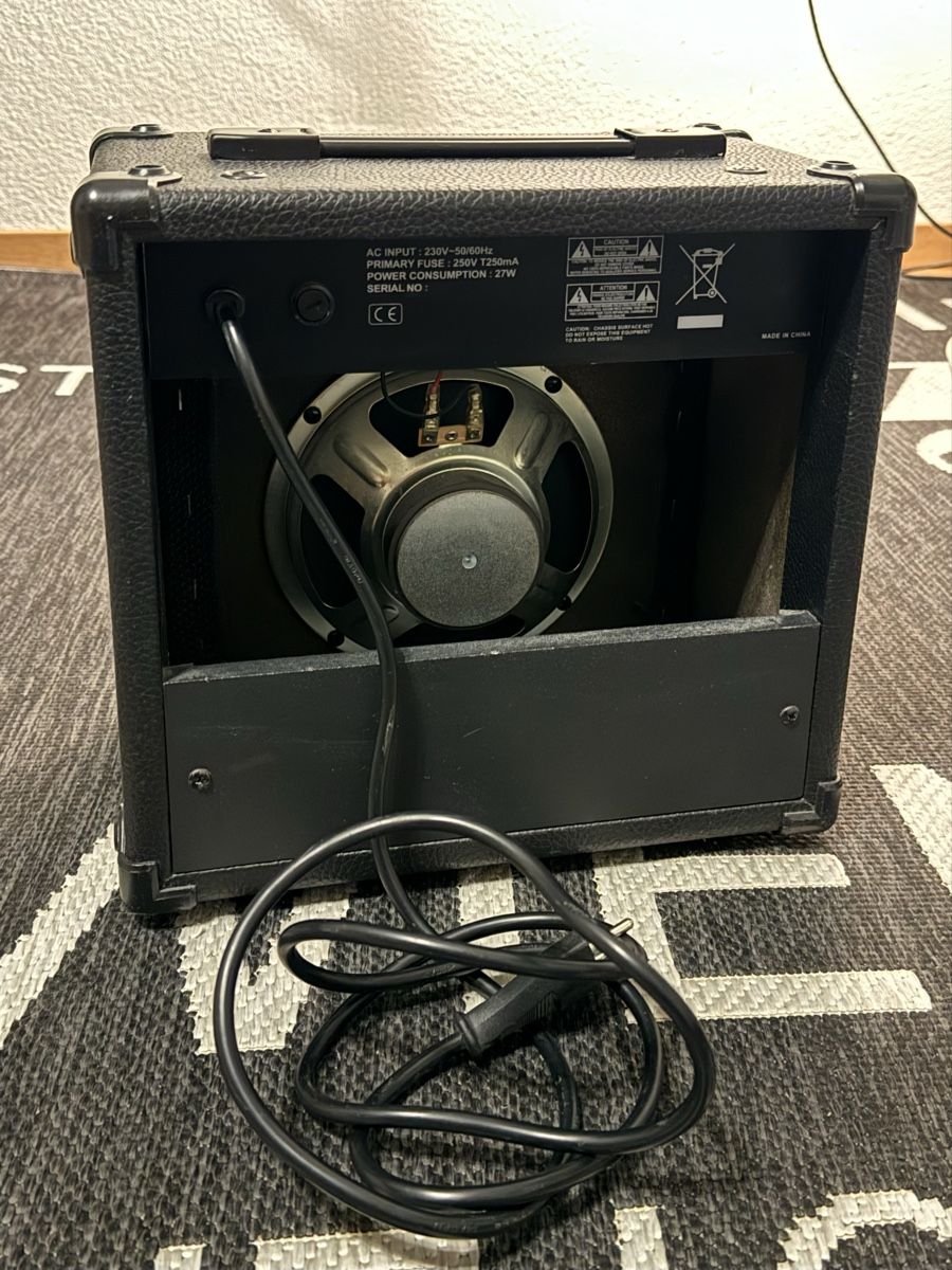 Amplificatori: C.Giant Guitar Amplifier M-20 – Usato da Baden venduto da laurent2025 2
