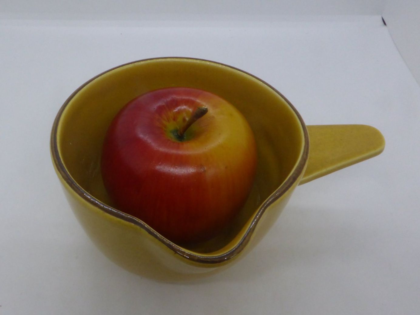 Rössler Ciotole: Rössler décor "muscade" saucière avec manche pratique – Usato da Porrentruy venduto da Kim017 1