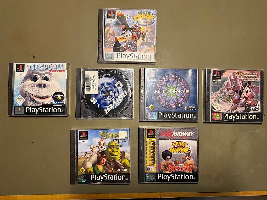 Console: Sony PS1 / PlayStation 1 Bundle + 2 Controller + Spiele – Usato da Frauenfeld venduto da Joshino 3