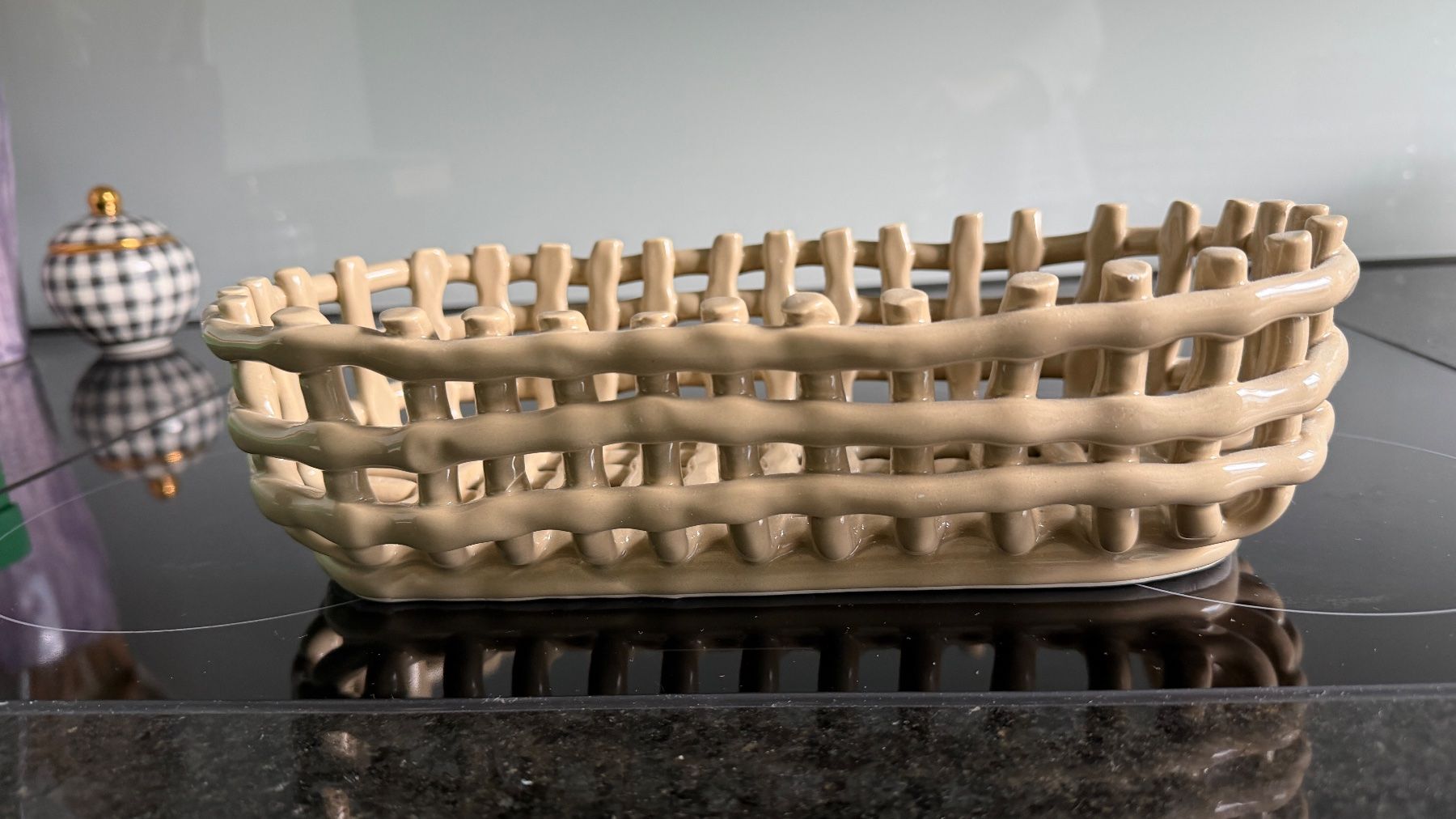 Ferm living Sonstiges für Haushalt & Wohnen: FERM LIVING CLASSIC Ceramic Basket - Oval – Gebraucht aus Zürich von pre_vy7t 2