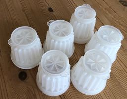 6 moules Tupperware vintage avec couvercles, état neuf