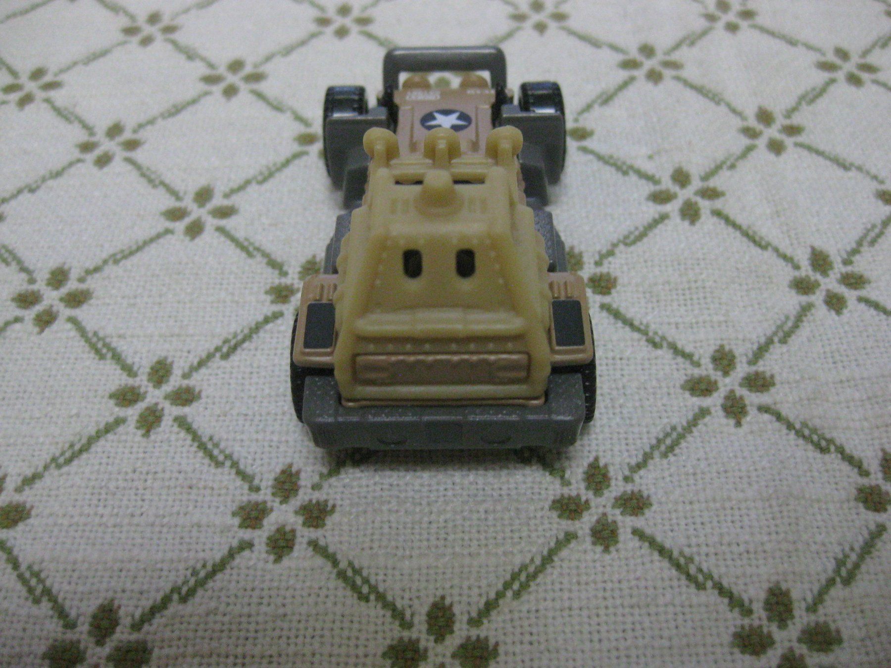 Matchbox Modellini d'auto: MATCHBOX Jeep Army Jg 2013 Mattel – Usato da Münchenbuchsee venduto da neuwertig-gespart 3