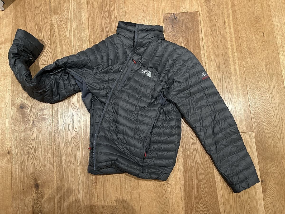 North Face Jacken: Retro Daunendecke The North Face – Gebraucht aus Ringgenberg BE von GaJaFly