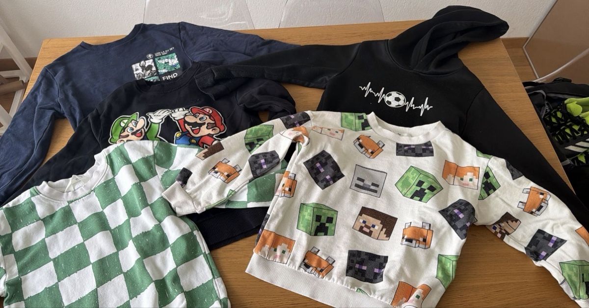 Lotti & Set di vestiti: Kinder Kleiderpaket, Gr. 122/128 – Usato da Cham venduto da Laura84