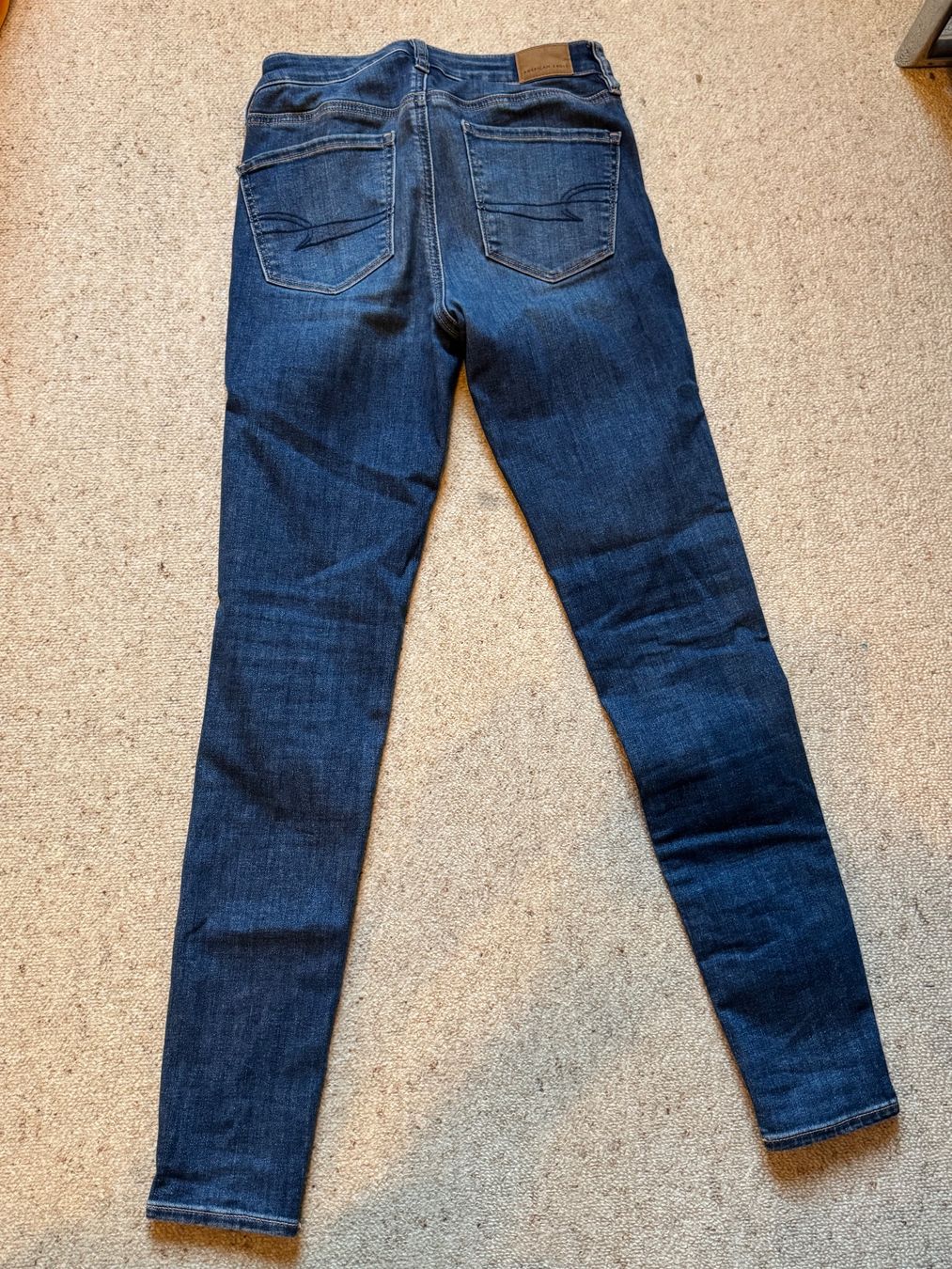 American Eagle Jeans: American Eagle Jeans, Top Zustand, US Grösse 4 long – Gebraucht aus Bern von Moonsleeper 1