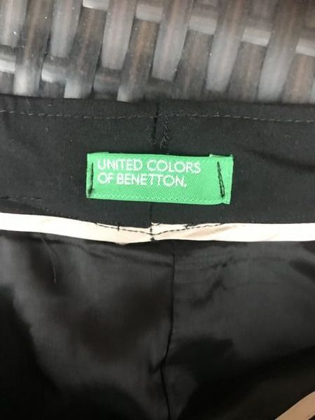 Gonne: Damen Rock Benetton 42 schwarz – Usato da Bergdietikon venduto da antovale 1