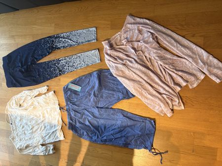 Hose, Shirt, Leggings Jäckchen - Kleiderpaket Damen, Gr. S