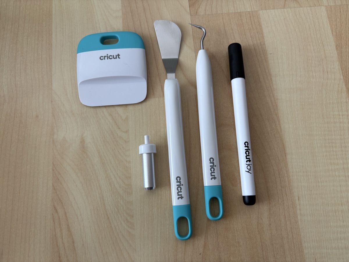 Tutte le macchine: Cricut Schneideplotter JOY Gift Bundle – Usato da Solothurn venduto da boenisworld 7