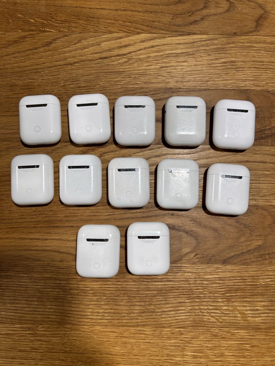 Caricabatterie: AirPods Ladecases 1 & 2 Gen. – Usato da Zürich venduto da jasmin011 2