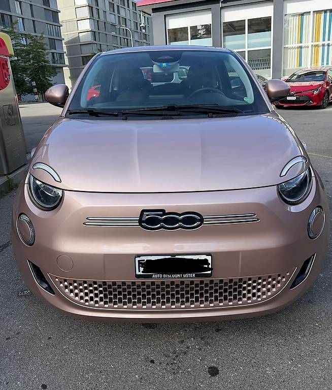 Fiat Autos: Fiat 500 électrique icon – Gebraucht aus Fribourg von lol_jc6z