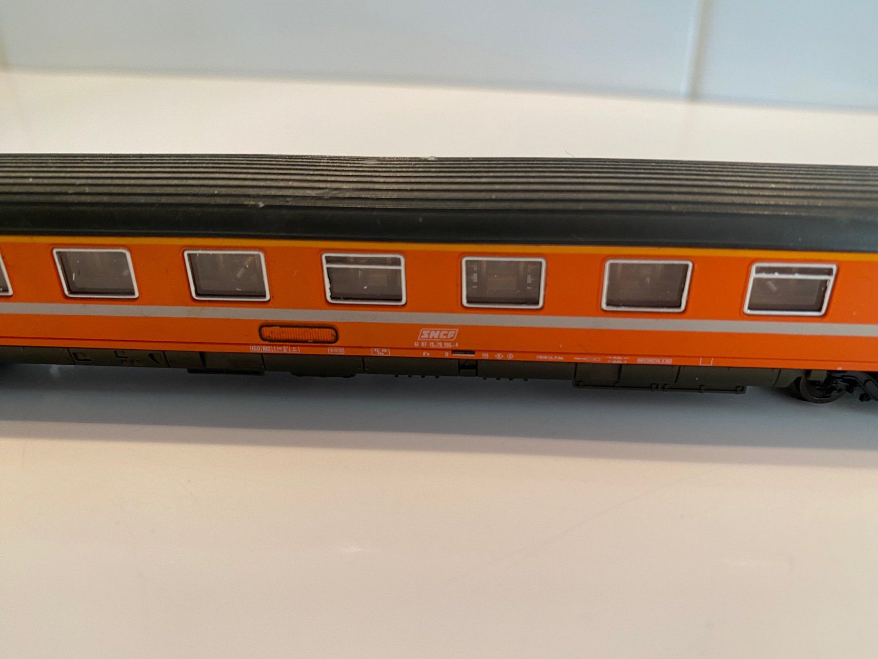 Roco Modellini di ferrovie: SNCF Waggon RoCo Spur N 376 – Usato da Kerzers venduto da tisyayasuBE 1