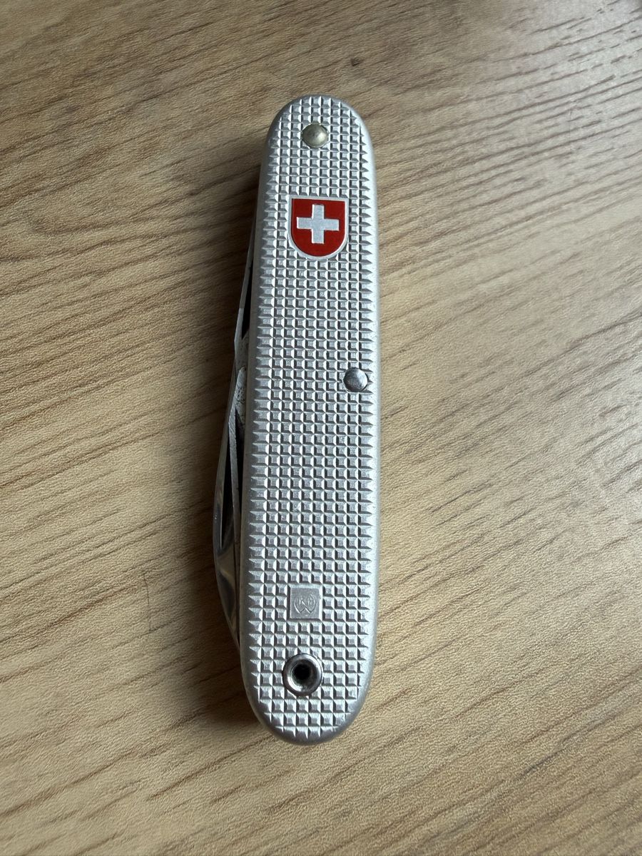 Victorinox Coltelli tascabile: Victorinox Sackmesser 1986 – Usato da Buch am Irchel venduto da Sweetharth